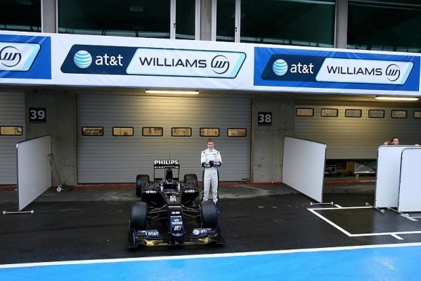 Williams stellt FW31 vor: Hoffnung auf den Weg zurück