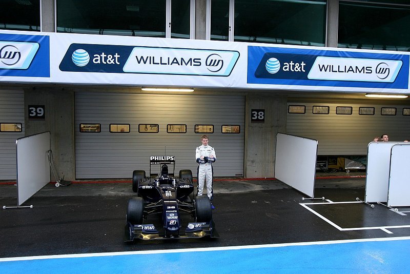 Williams stellt FW31 vor: Hoffnung auf den Weg zurück