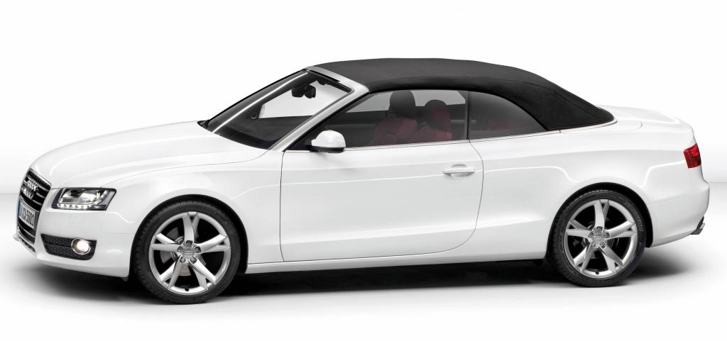 Auch das Audi A5 Cabrio kommt mit Stoffverdeck