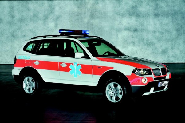 BMW X3 als Notarztauto 