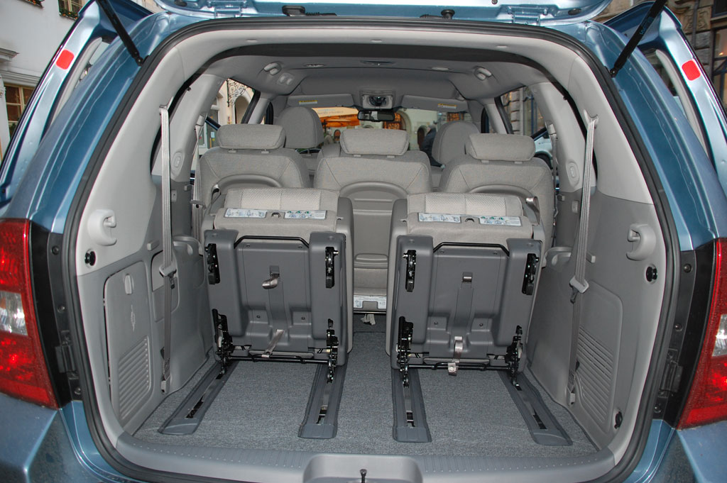 Fahrbericht Kia Carnival 2.9 CRDi: Groß, geräumig, Grund-solide
