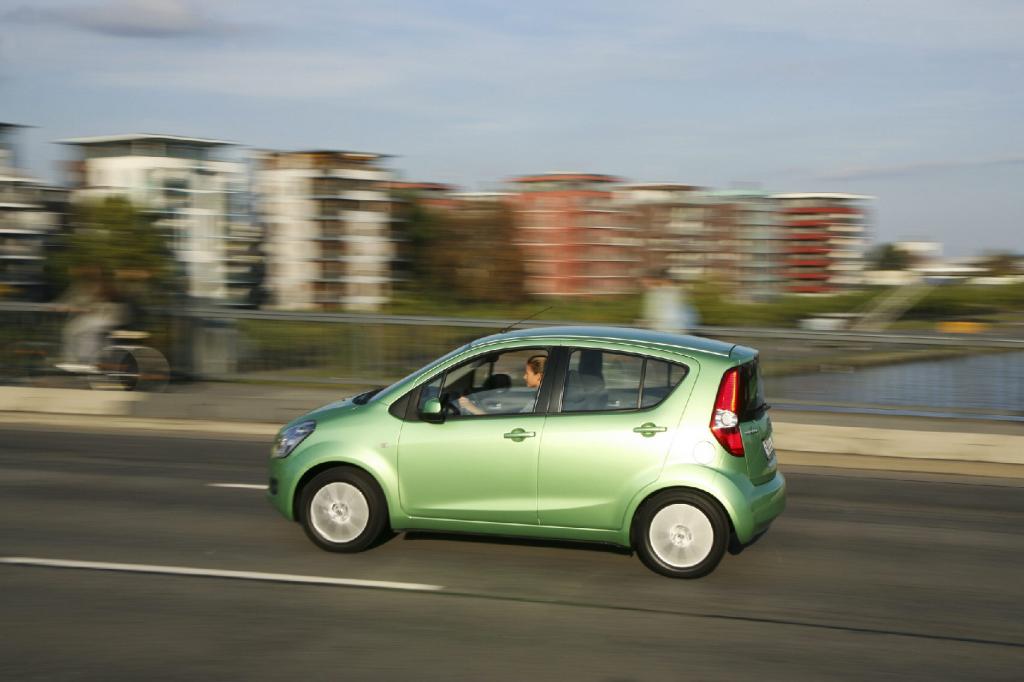 Fahrbericht Suzuki Splash: Einparkkünstler mit viel Raum 