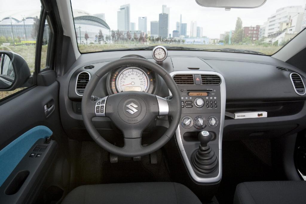 Fahrbericht Suzuki Splash: Einparkkünstler mit viel Raum 