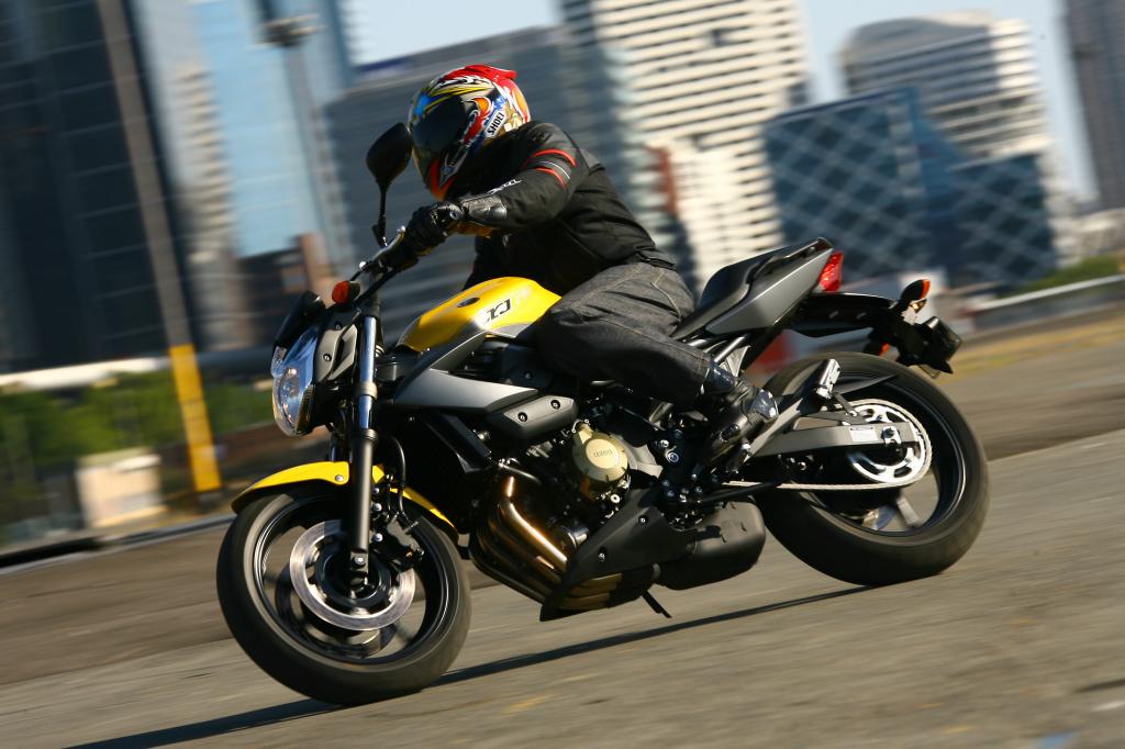 Fahrpräsentation Yamaha XJ6: Eine für alle Tage 