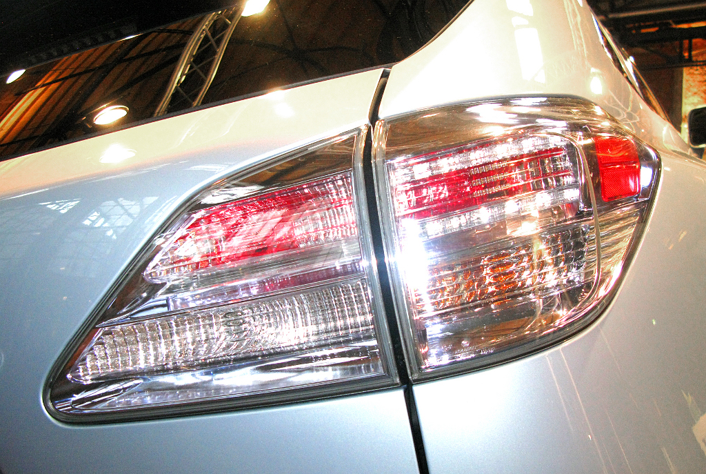 Genf 2009: Lexus präsentiert RX 450h