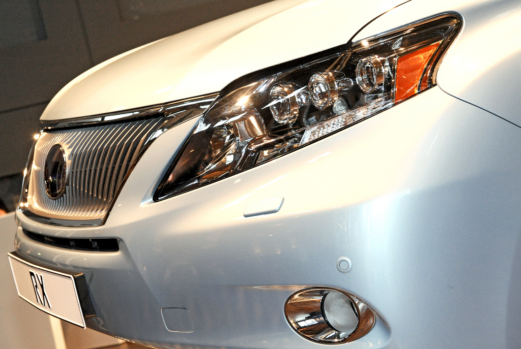 Genf 2009: Lexus präsentiert RX 450h