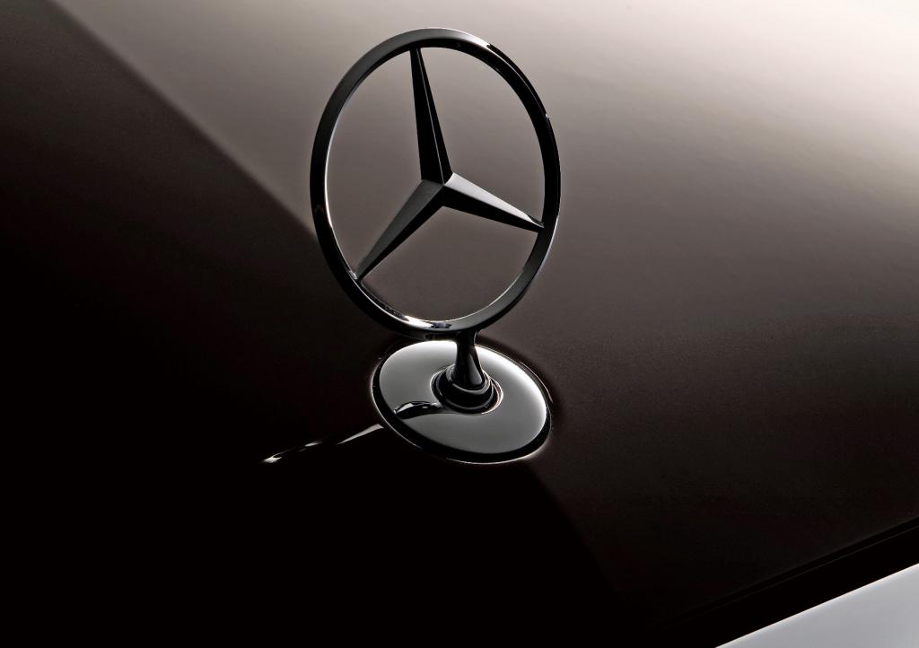 Genf 2009: Vorschusslorbeeren für die Mercedes-Benz E-Klasse