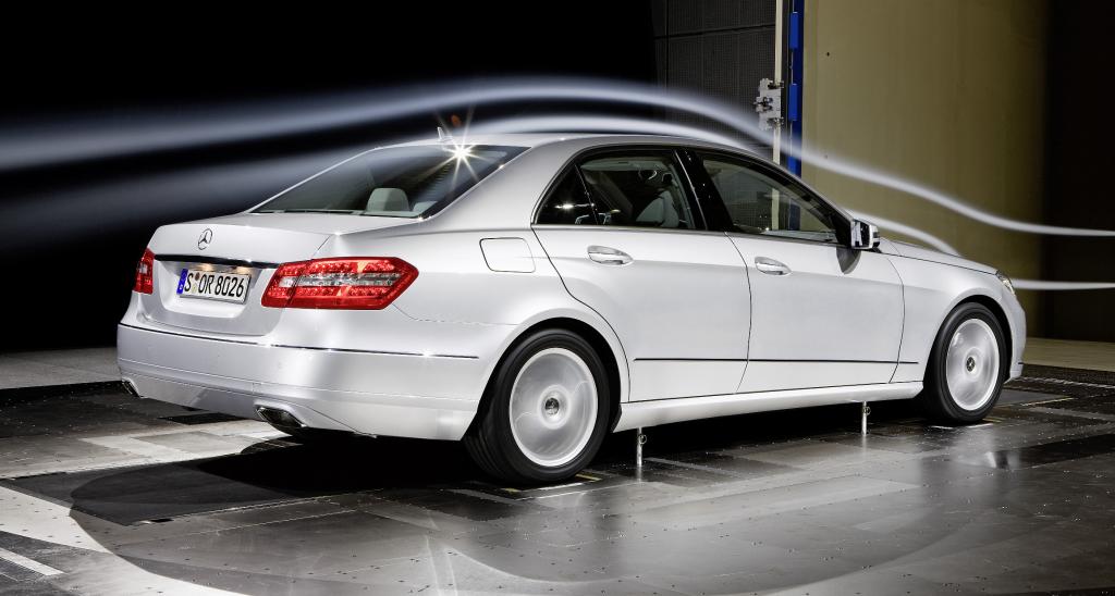 Genf 2009: Vorschusslorbeeren für die Mercedes-Benz E-Klasse