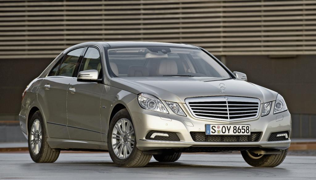Genf 2009: Vorschusslorbeeren für die Mercedes-Benz E-Klasse