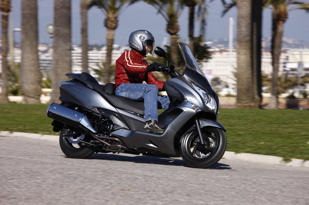 Honda SW-T 400: Neue Größe unter den Maxi-Rollern 