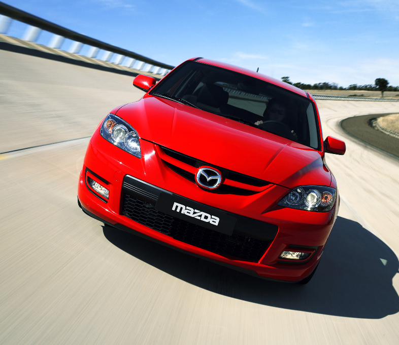 Mazda3 tritt in Genf mit Power und Verbrauchsbestwerten an