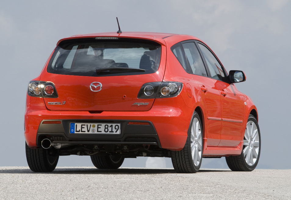 Mazda3 tritt in Genf mit Power und Verbrauchsbestwerten an