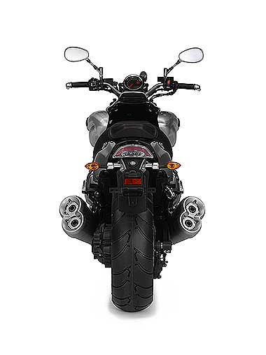 Mehr als das Rücklicht der Vmax wird man an der Ampel wohl wieder nicht sehen.