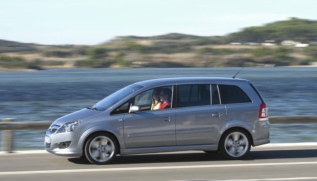 Neue Business-Pakete für Opel-Modelle 