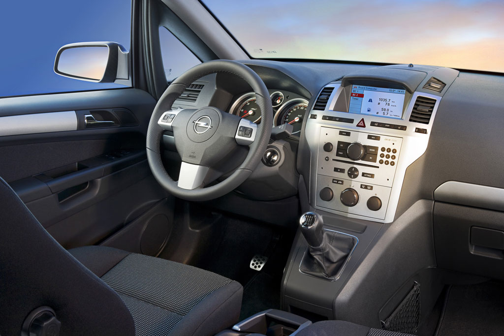 Neue Business-Pakete für Opel-Modelle 
