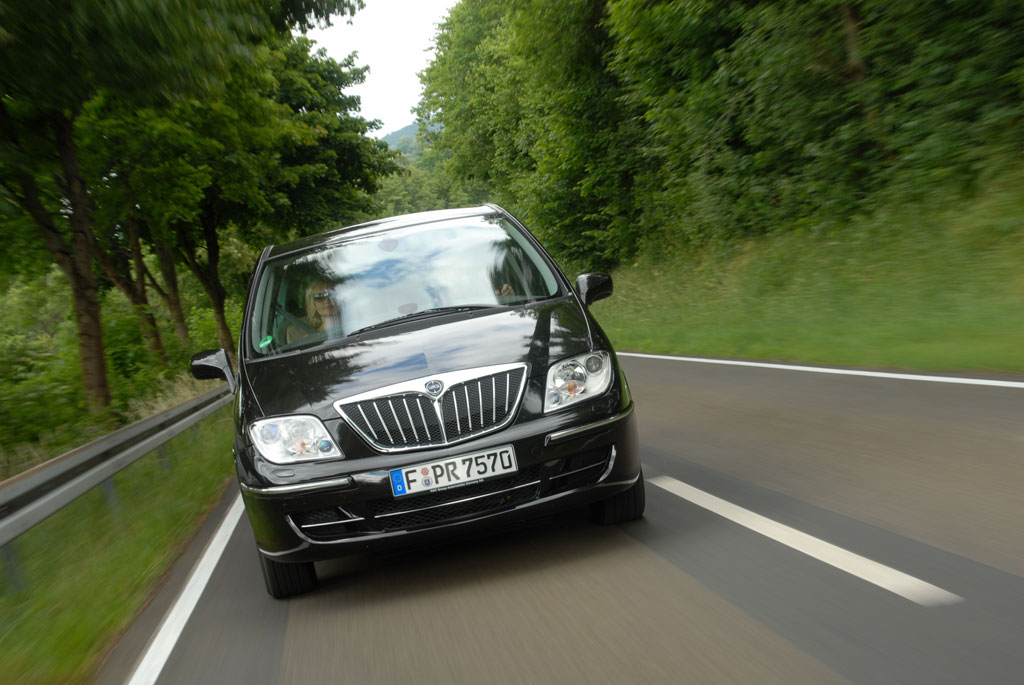 Neues Sondermodell des Lancia Phedra  