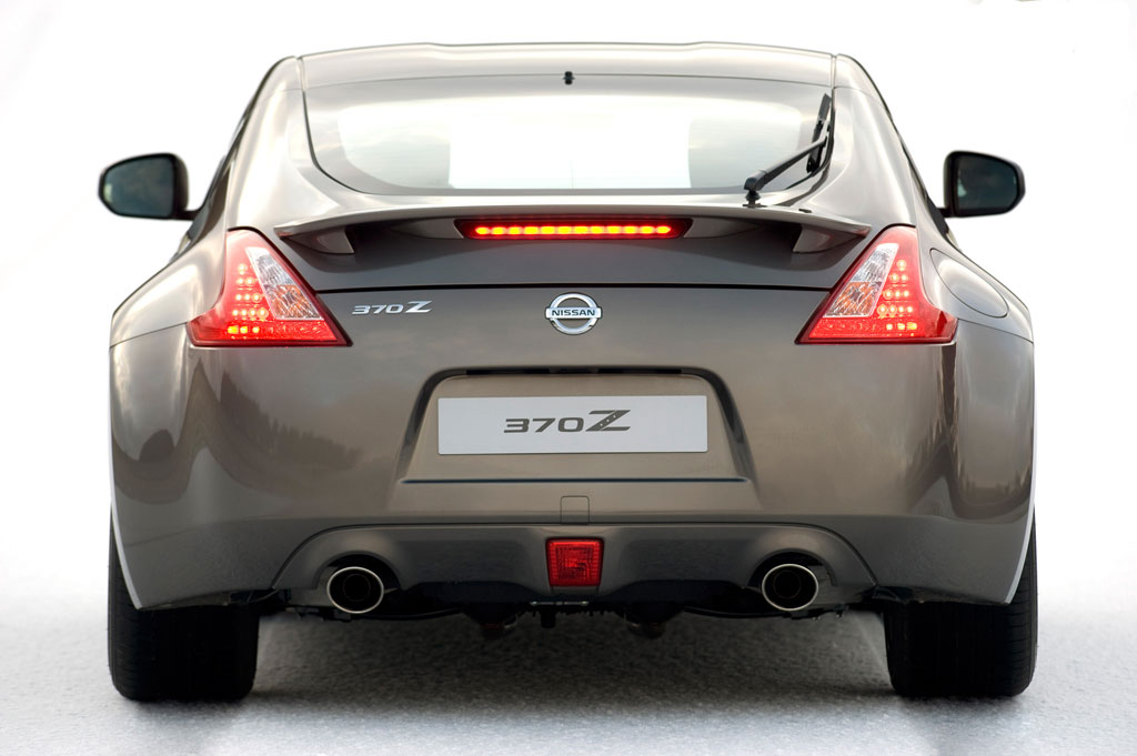 Nissan geht mit zwei Weltpremieren nach Genf