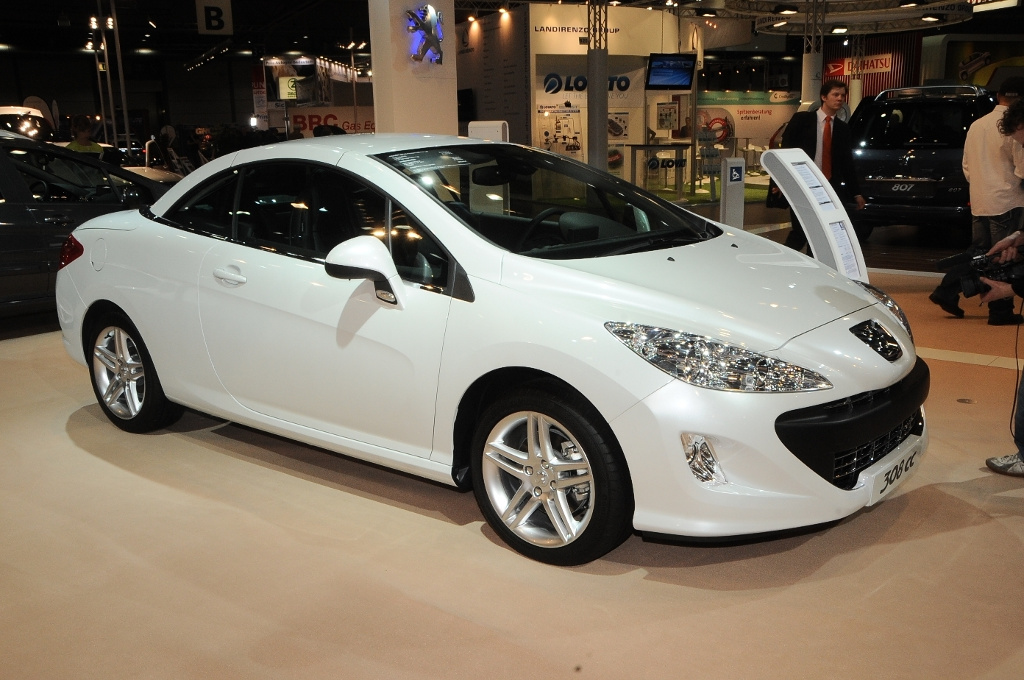 AMI 2009: Eine Welt- und zwei Deutschlandpremieren bei Peugeot