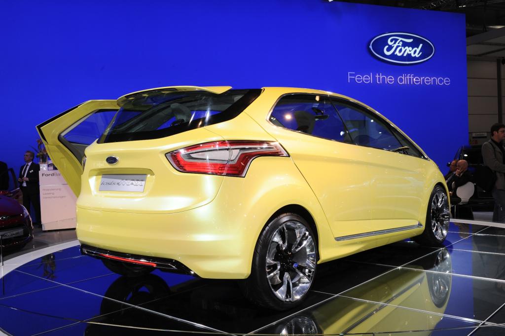 AMI 2009: Ford stellt Mondeo LPG und Iosis Max vor