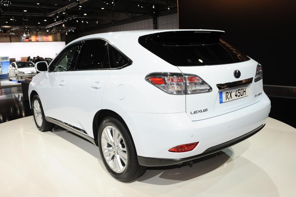 AMI 2009: Lexus mit zwei Premieren