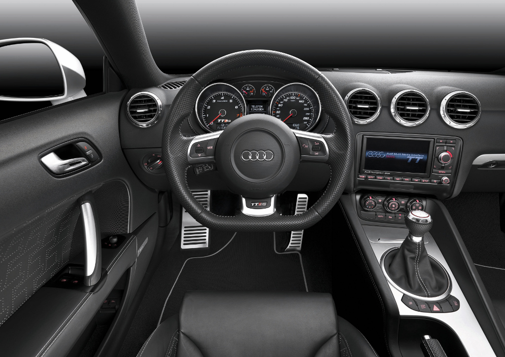 AMI: Premiere für Audi TT RS Roadster 