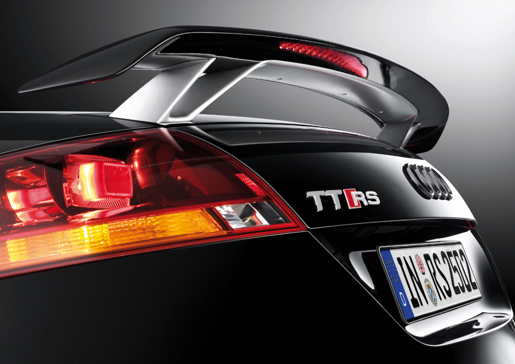 AMI: Premiere für Audi TT RS Roadster 