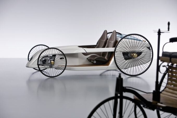Daimler-Azubis bauen Brennstoffzellen-Roadster 