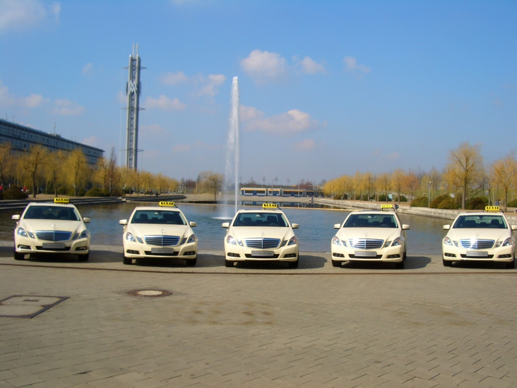 Die neue E-Klasse von Mercedes Benz kam hervorragend an.