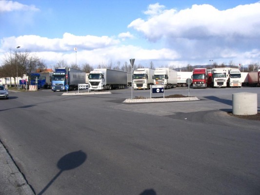 EU-Richtlinie: Externe Kosten sollen in Lkw-Maut einfließen 