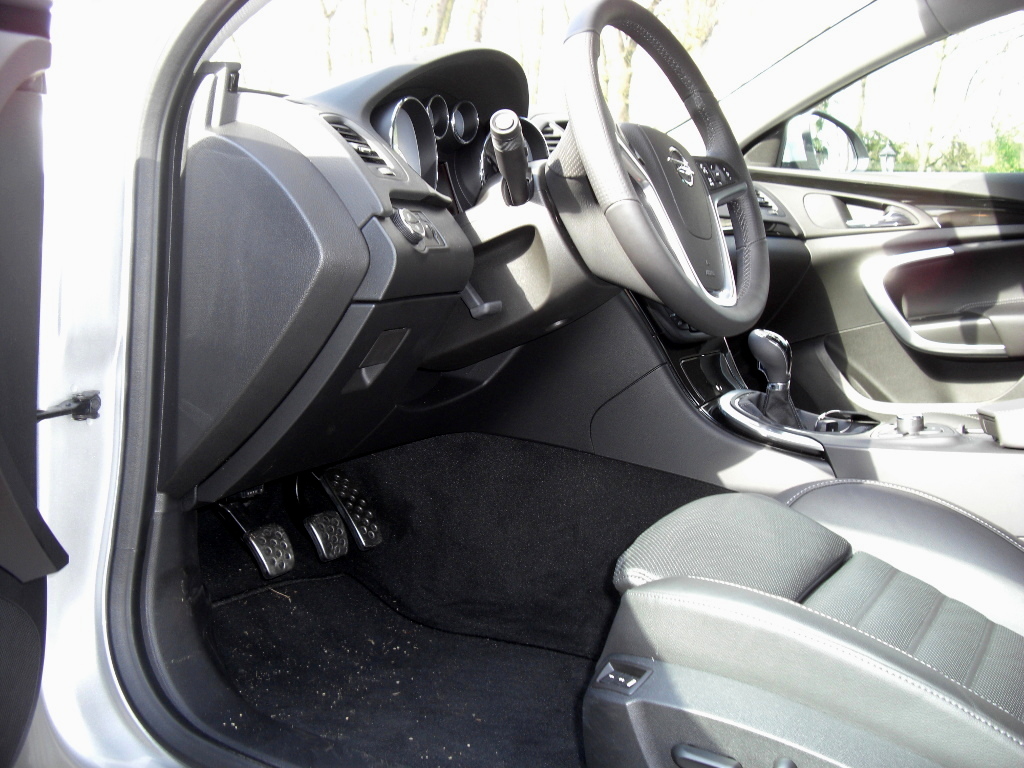 Erstkontakt Opel Insignia Sports Tourer: Lifestyle-Kombi mit Charakter