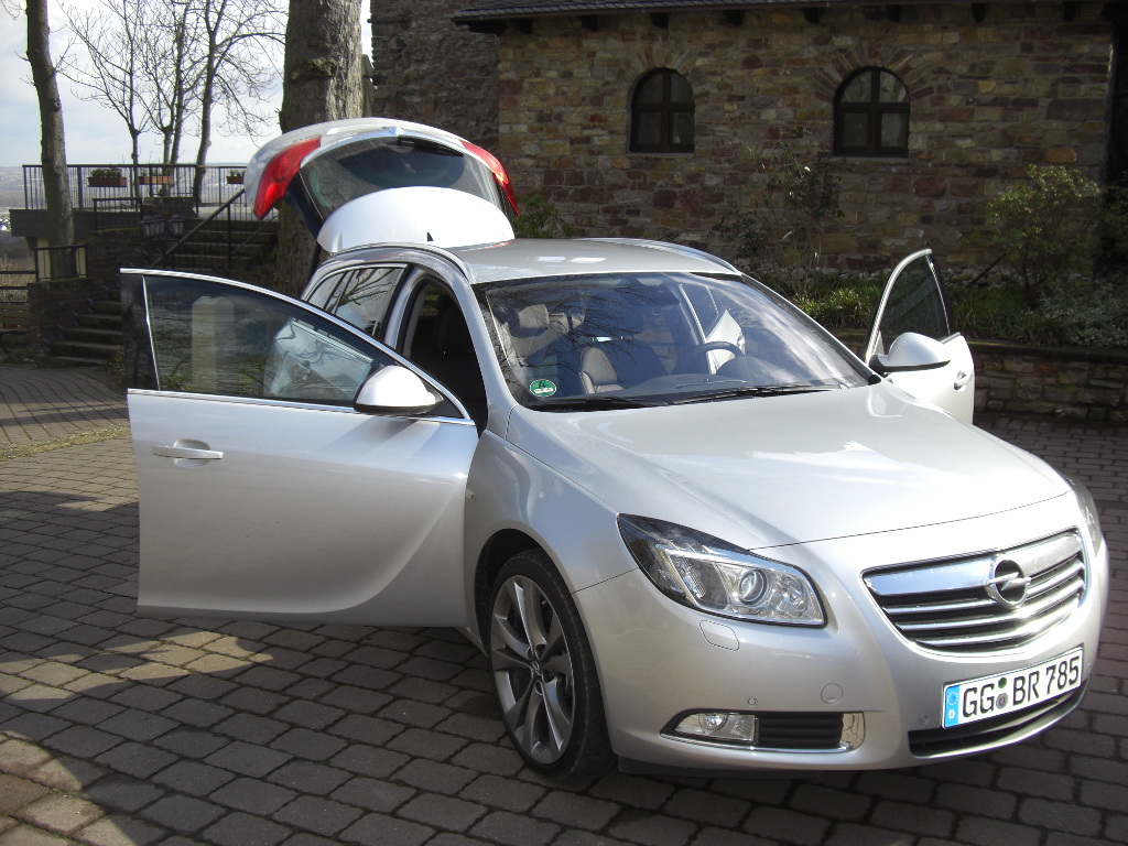 Erstkontakt Opel Insignia Sports Tourer: Lifestyle-Kombi mit Charakter