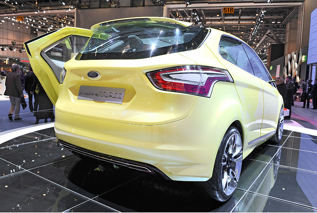 Ford zeigt Kompakt-Van-Studie und neue Sparmotoren 