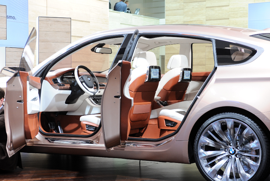 Genf 2009: BMW präsentiert Concept 5 Series Gran Turismo