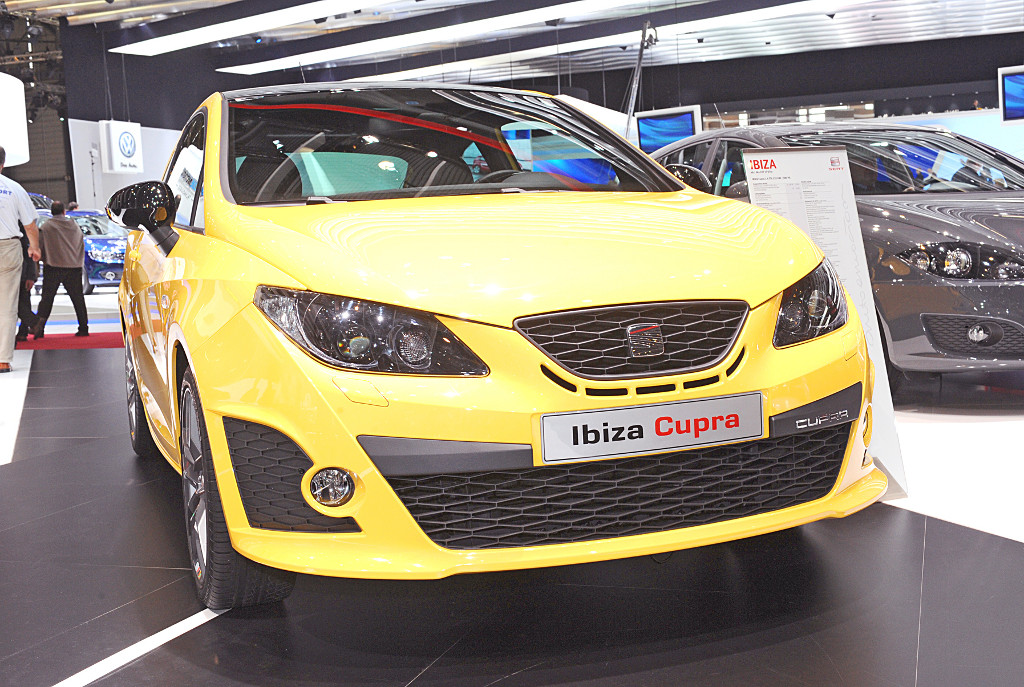 Genf 2009: Der alte A4 Avant lebt als Seat Exeo ST weiter