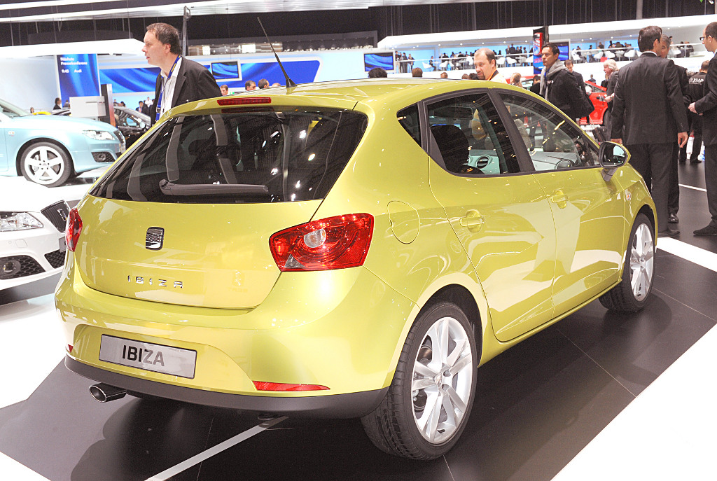 Genf 2009: Der alte A4 Avant lebt als Seat Exeo ST weiter