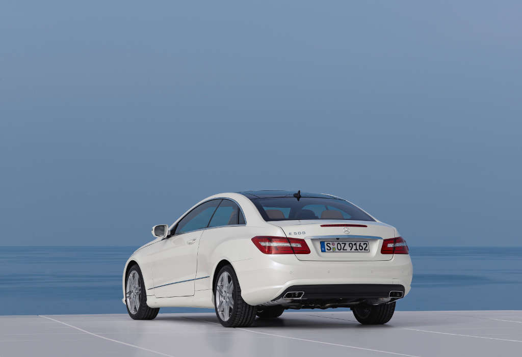 Genf 2009: Mercedes-Benz E Coupé strömungsgünstigstes Serienauto