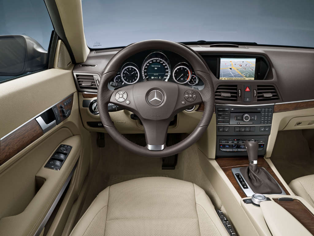 Genf 2009: Mercedes-Benz E Coupé strömungsgünstigstes Serienauto