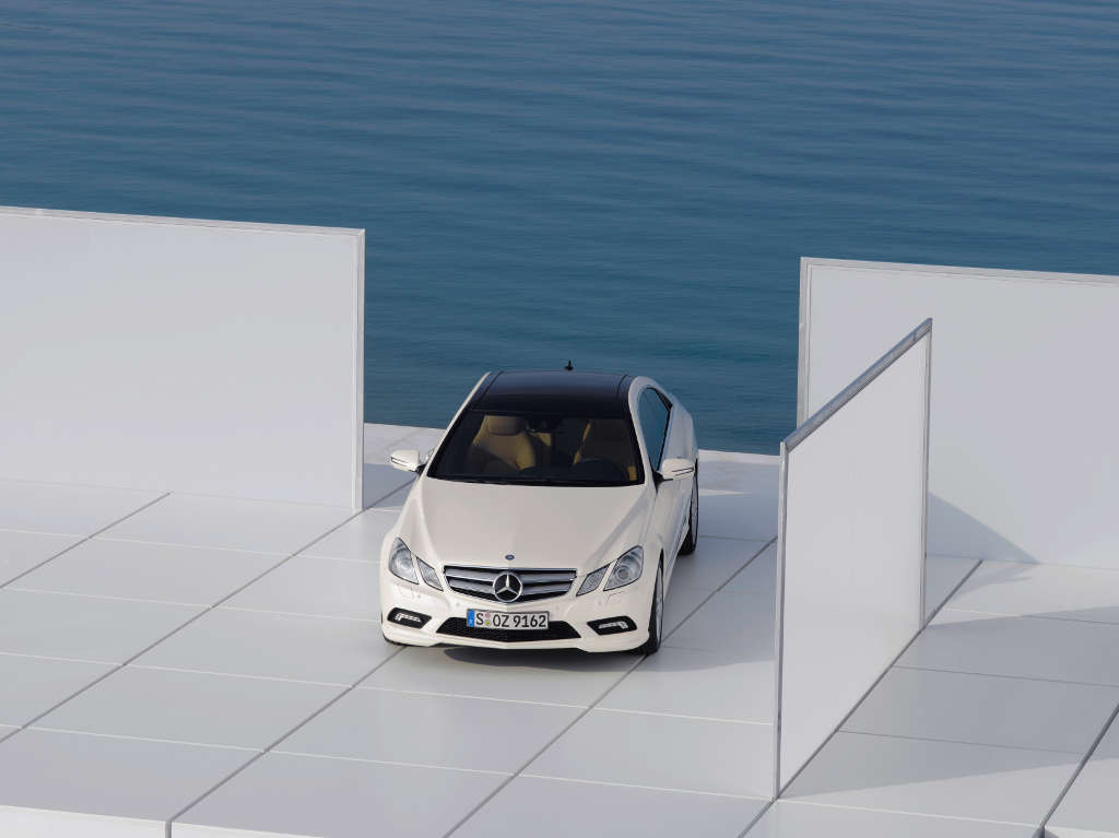 Genf 2009: Mercedes-Benz E Coupé strömungsgünstigstes Serienauto