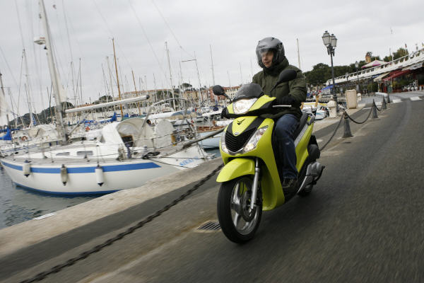 Honda SH 125i: Optimierter Bestseller-Roller 