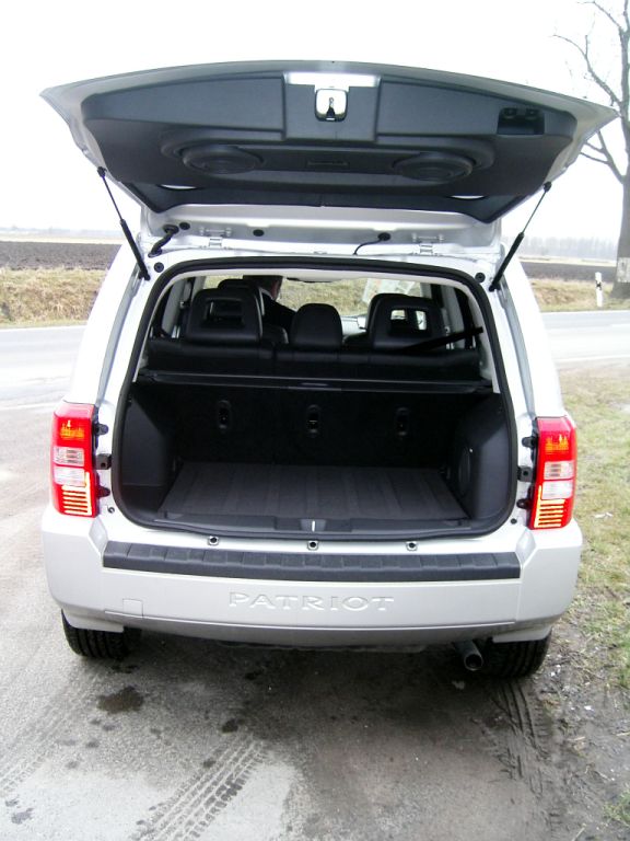 Jeep Patriot: Mit dem Navi zur Autogas-Tanke