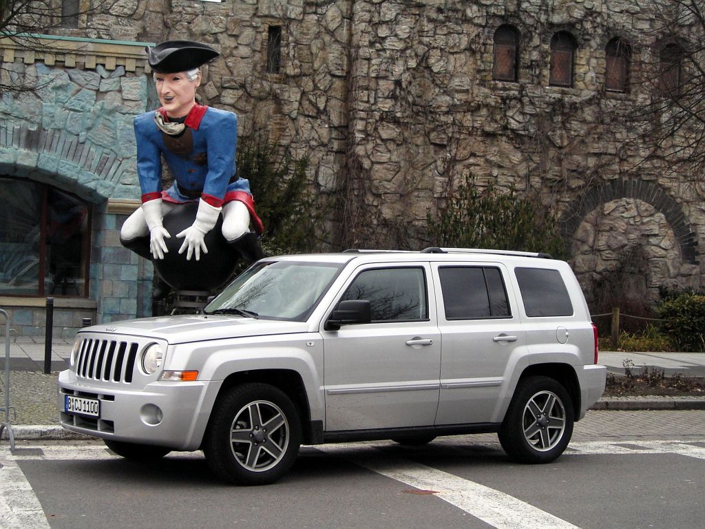 Jeep Patriot: Mit dem Navi zur Autogas-Tanke