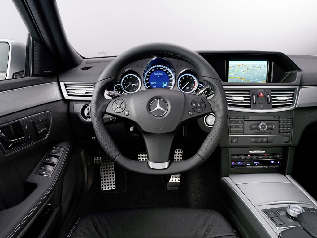 Leipzig 2009: Mercedes-Benz zeigt neue E-Klasse