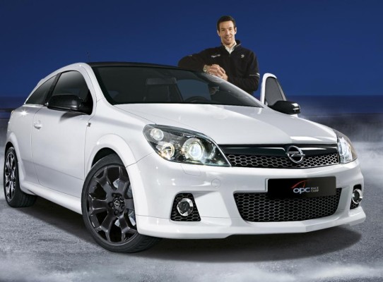 Opel Astra OPC Race Camp: 240 PS für 27 990 Euro