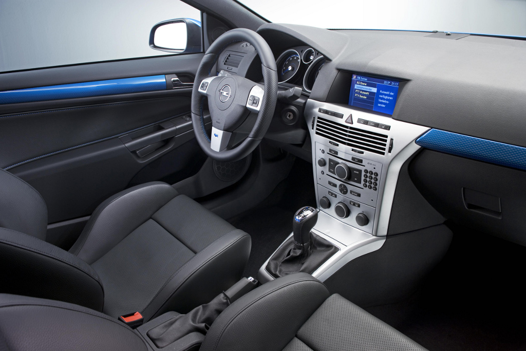 Opel Astra OPC