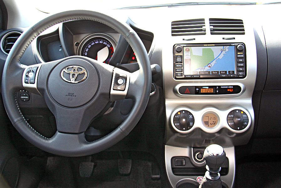 Toyota - Urban Cruiser - Bild(3)