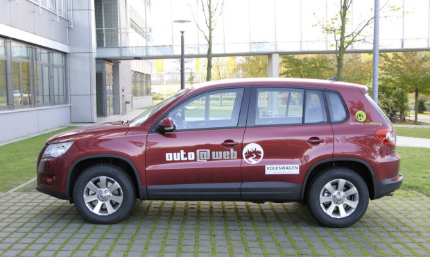 VW mit dem Tiguan ''auto@web'' auf der Cebit 