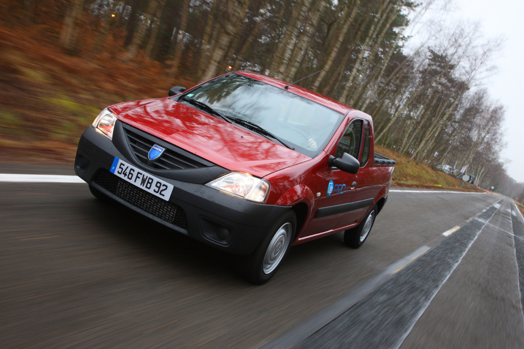AMI 2009: Dacia zeigt die günstigsten Nutzfahrzeuge