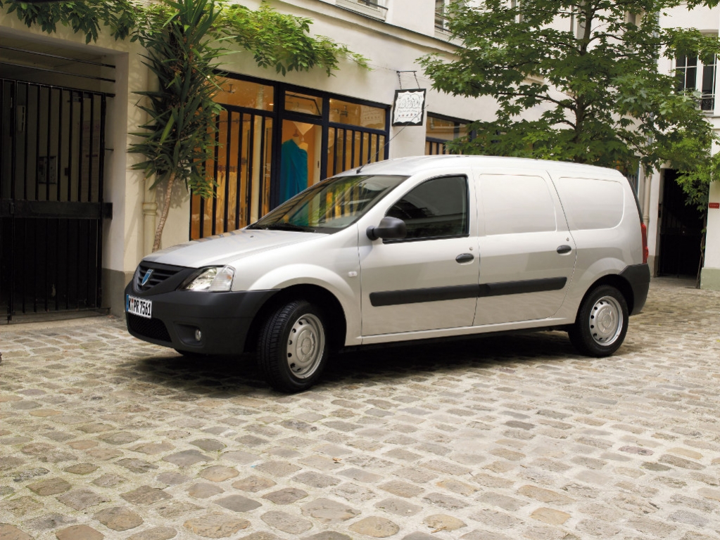 AMI 2009: Dacia zeigt die günstigsten Nutzfahrzeuge