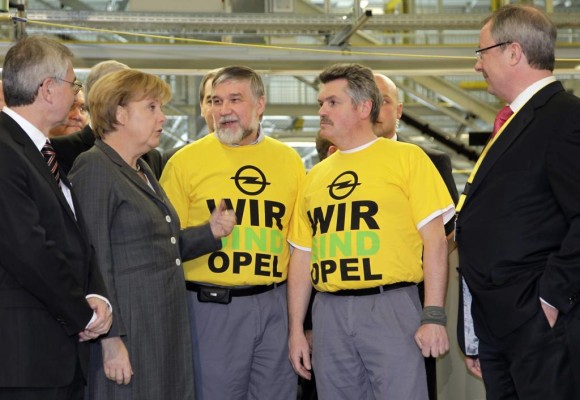 Bundeskanzlerin Merkel sagt Opel Unterstützung zu