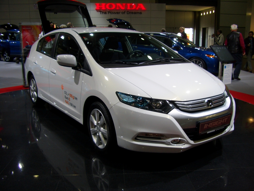 Der Honda Insight hält was er verspricht: niedrigen Verbrauch und geringe CO2-Emission.